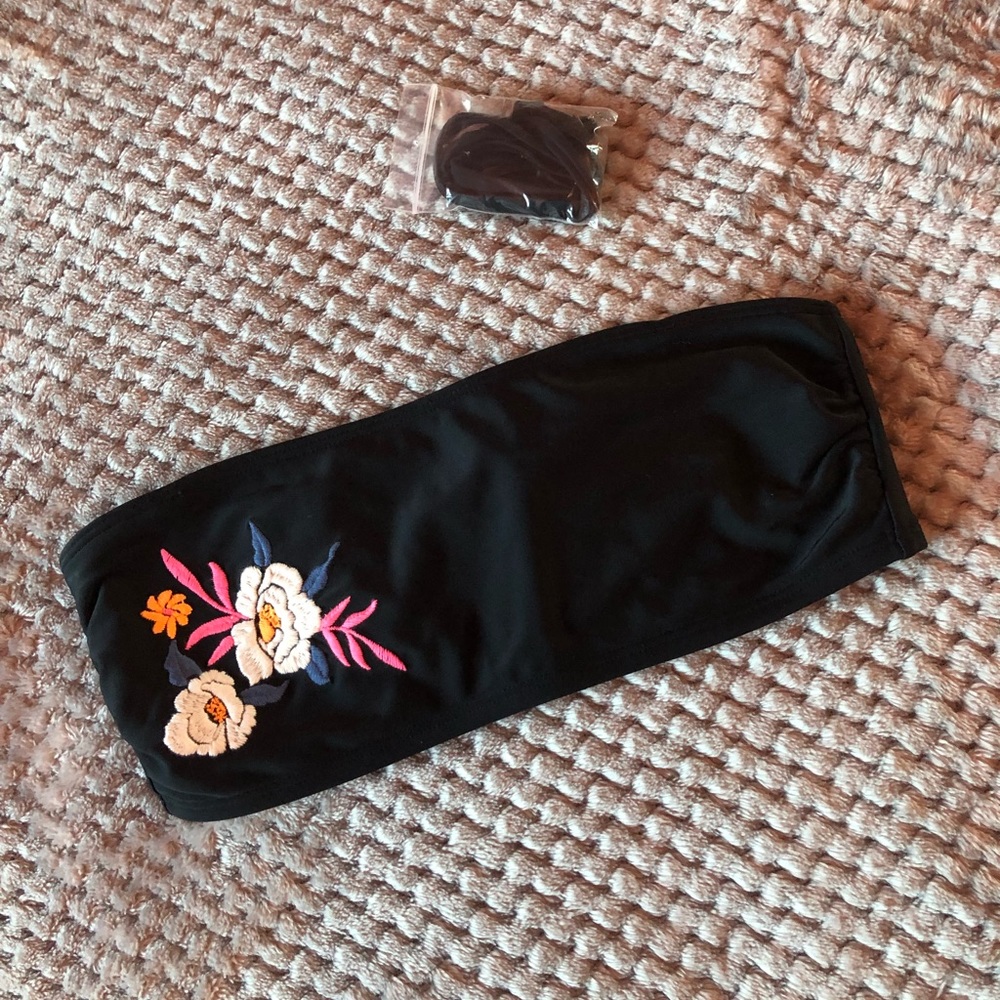 Hollister bathing suit top